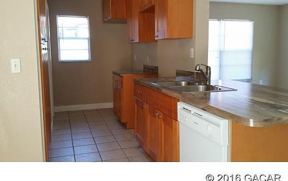 3rd image of 2436 NE 12th Ave