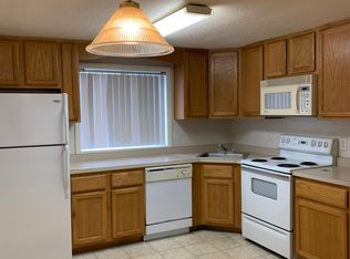 34 Pleasant St APT C, Easthampton, MA 01027