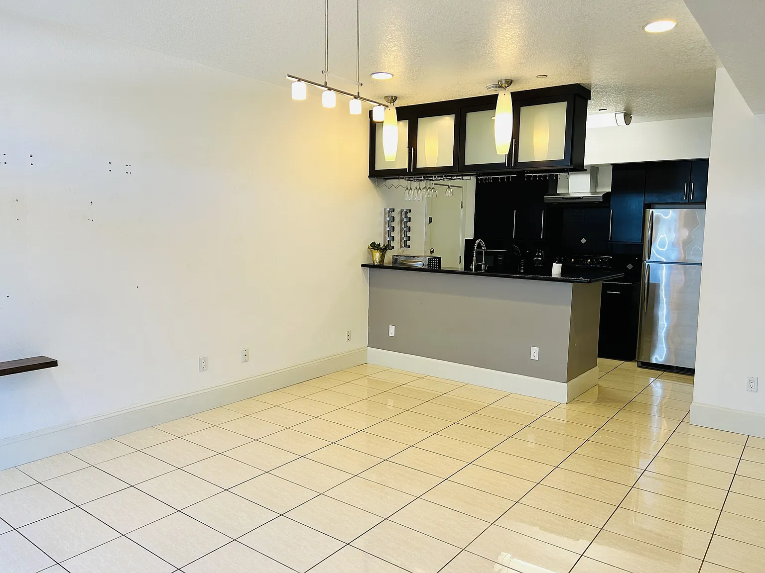 6016 NE Willow - 1 — Photo 4