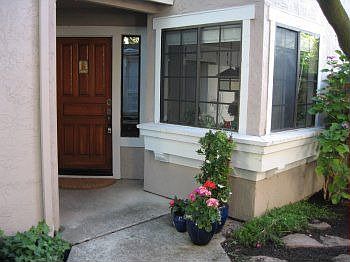 1st image of 1050 Sunshine Cir