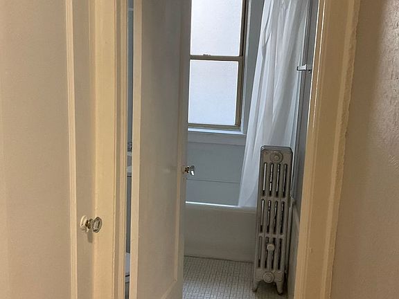 5th image of 2445 E 72nd St APT 208