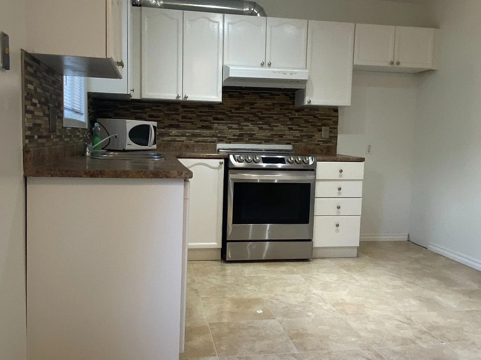 70 Chapman Ct — Photo 4