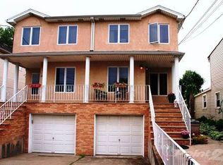 15 Glover St, Staten Island, NY 10308
