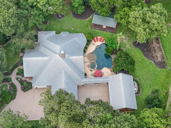 15629 Knotty Oaks Trl, Magnolia, TX 77355