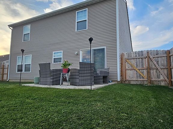 2nd image of 405 Ariel Dr