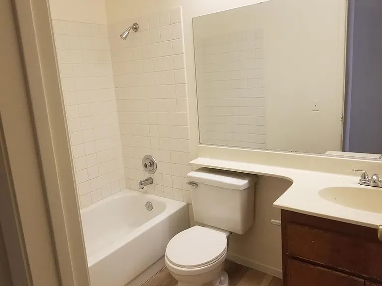 3309 N Miramar Dr — Photo 7