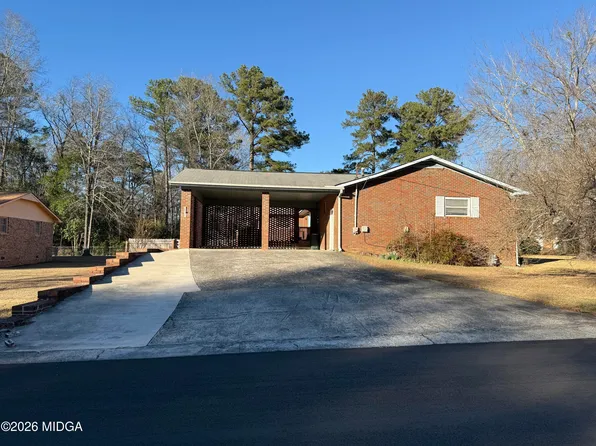 1406 Maplewood Dr, Macon, GA 31210