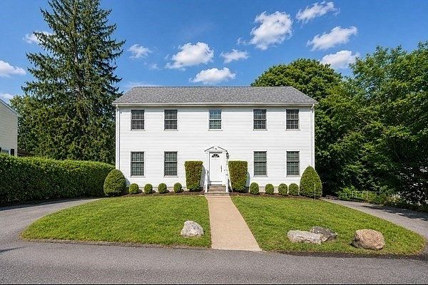 1st image of 22 Winter St