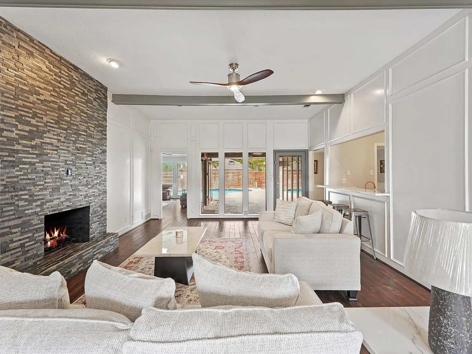 4 bed, 2680 sqft, $4,500 — Photo 3
