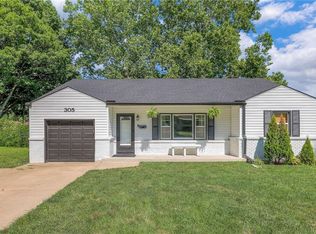 305 S East Ave, Belton, MO 64012
