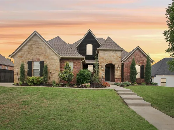 2002 Ithaca Dr, Norman, OK 73071