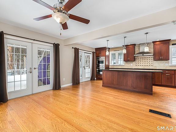 5th image of 24 Haas Road