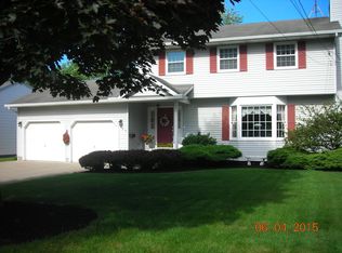 932 Dravis St, Girard, OH 44420