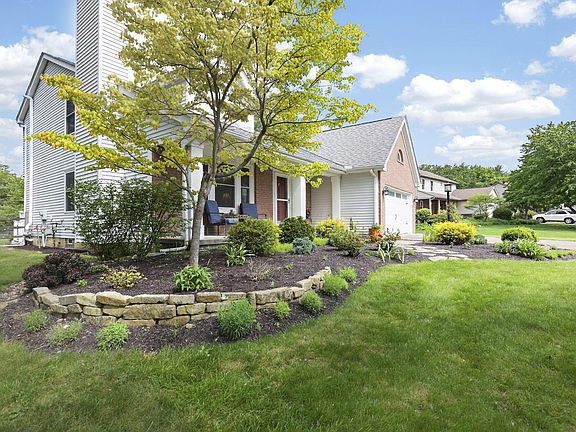 2nd image of 13681 Sudbury Dr NW