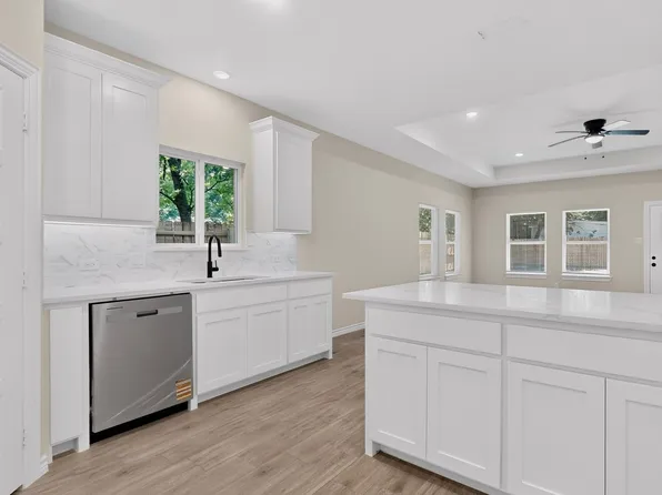 724 N Clements St, Gainesville, TX 76240