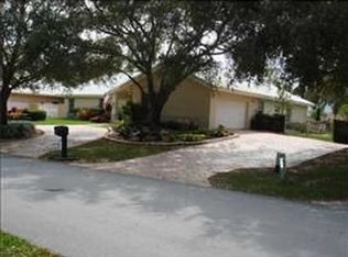 10520 SW 140th Rd, Miami, FL 33176