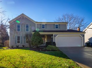 1693 Oak Leaf Ln, Powell, OH 43065