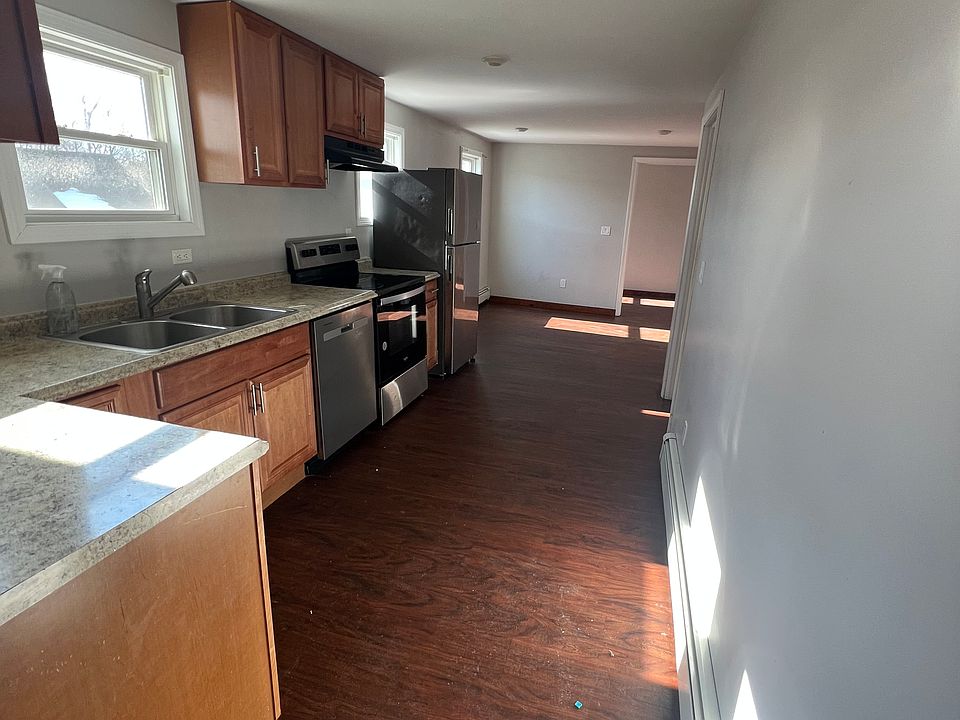 1st image of 130 Hampshire St #3