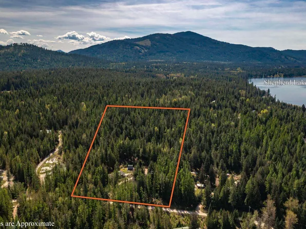 202 Fry Creek Rd, Sagle, ID 83860
