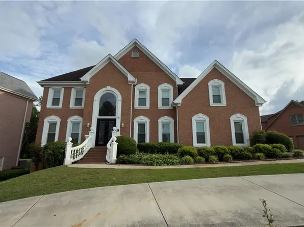 644 Masters Dr, Stone Mountain, GA 30087