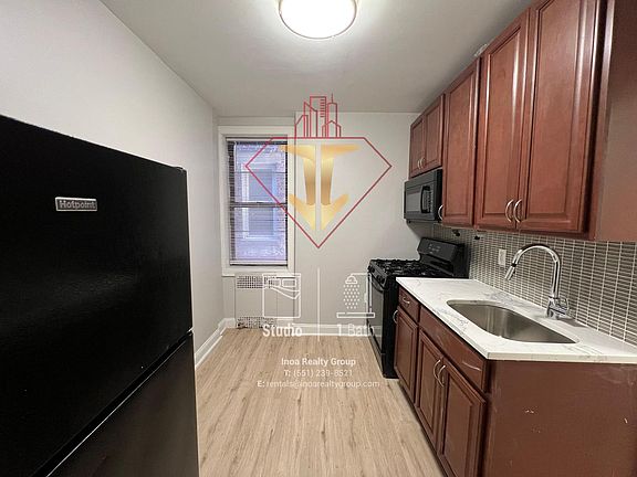 3rd image of 168-170 Harrison Ave #1