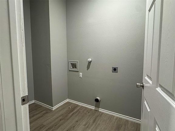 3rd image of 2311 Abilene St #2311