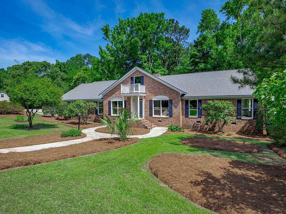 1st image of 128 Holly Ridge Ln