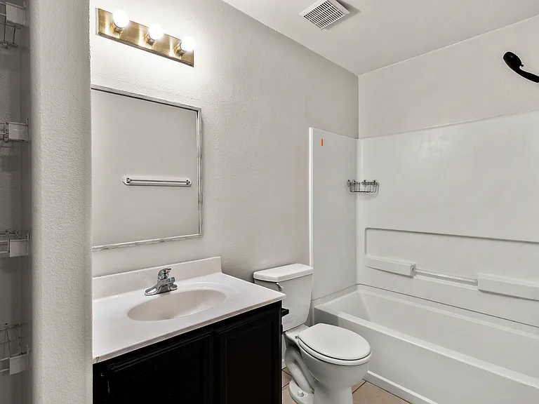 4416 Thunderbird Ave — Photo 14