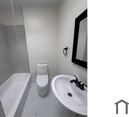 4th image of 1020 N Rosedale St
