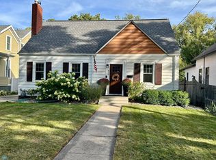419 8th Ave S, Fargo, ND 58103
