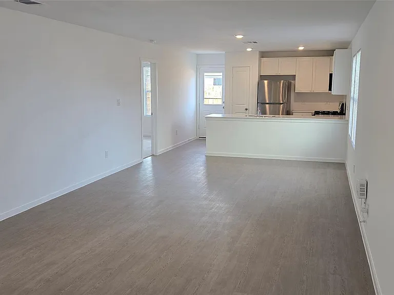 446 Sormonne Loop — Photo 2