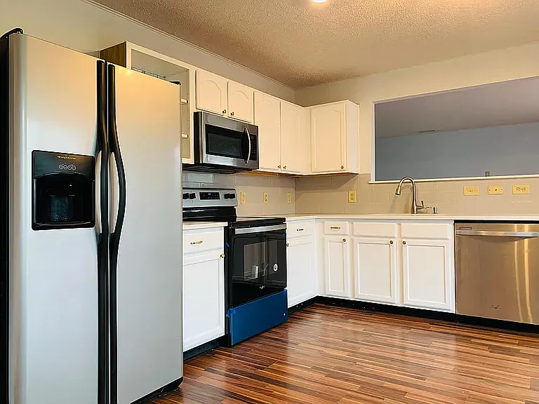 15262 Beam St — Photo 5