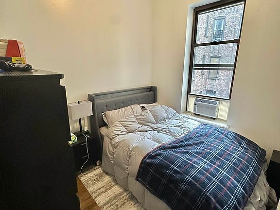 3rd image of 433 E 80th St APT 18