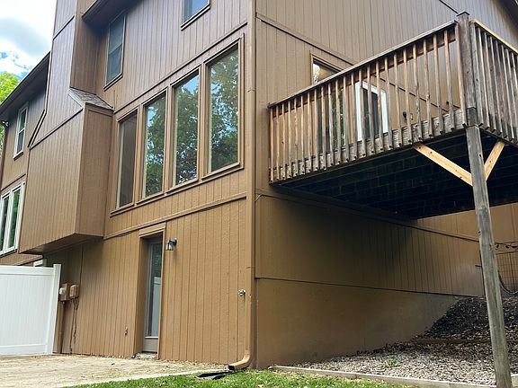 4th image of 2817 Chatelain Ct