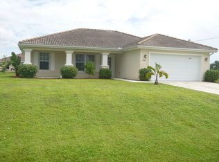 4305 NE 21st Pl, Cape Coral, FL 33909