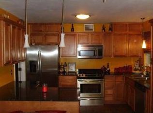 508 Hickory Hollow Ln, Saint Louis, MO