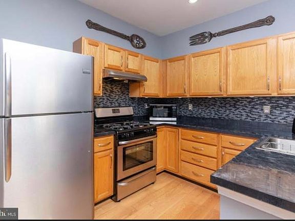 4th image of 8747 Spring Brook Way