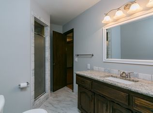 883 S Curtis Ave, Pea Ridge, AR 72751