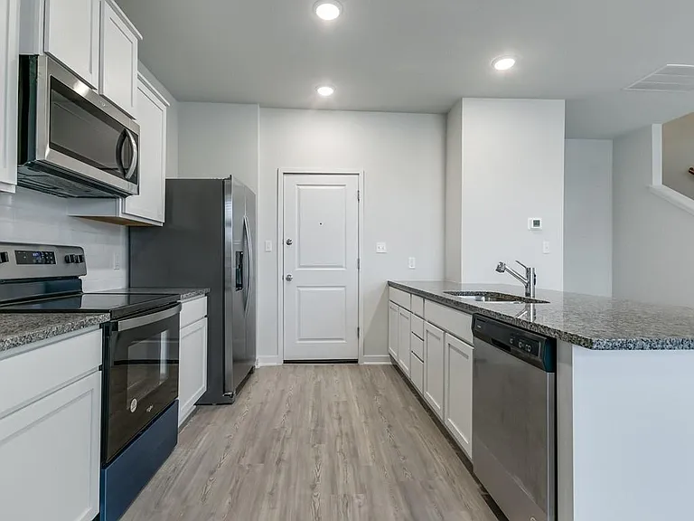605 W South St #191 — Photo 11