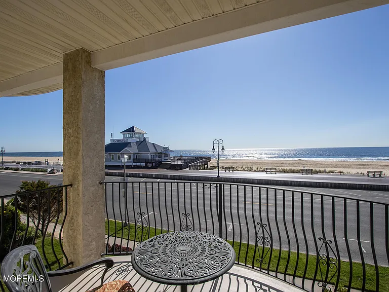 1007 Ocean Ave — Photo 11