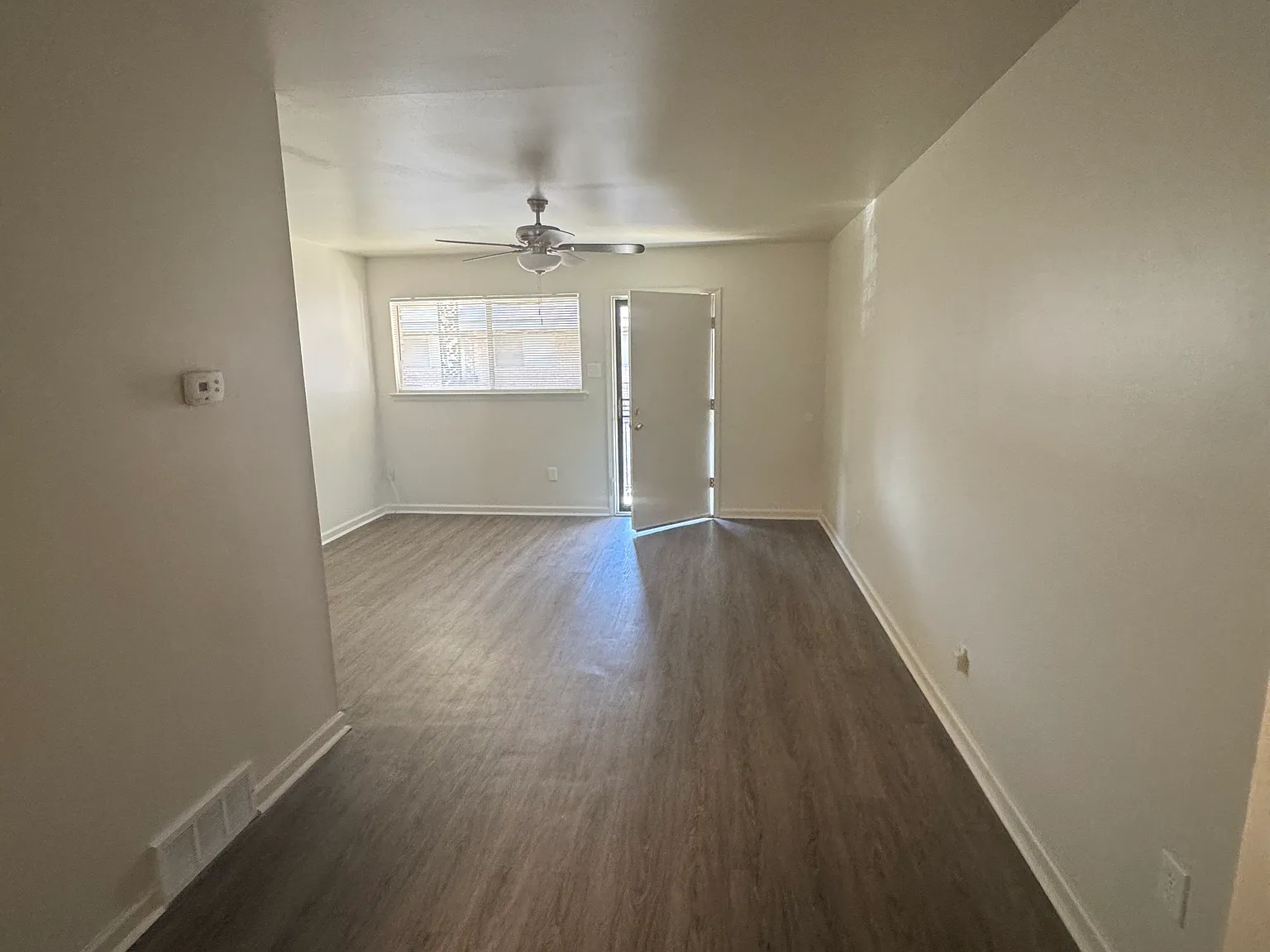 1882 Jefferson Ave — Photo 4