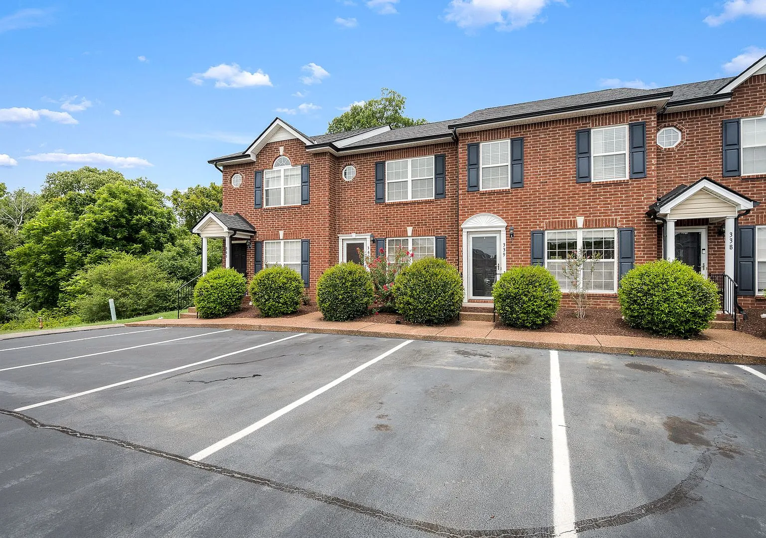 340 Stewarts Landing — Photo 2