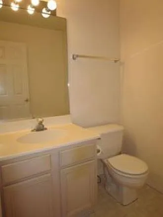 Bathroom 1 floor
