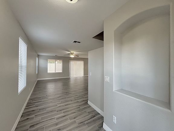 3rd image of 831 E Desert Holly Cir