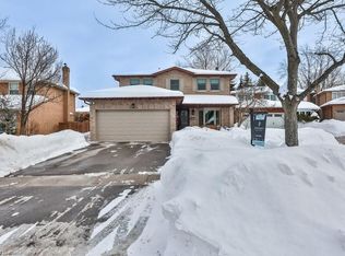 2290 Beejay Ct, Mississauga, ON L5M2N6