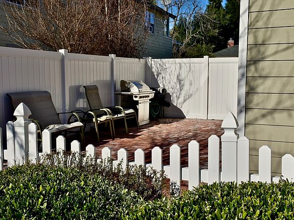 5th image of 310 Wickenden St