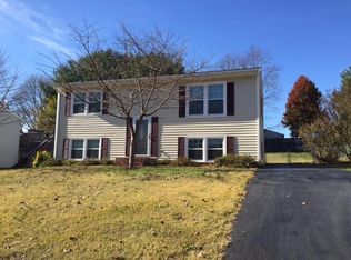 5437 Winterset Dr, Roanoke, VA 24018