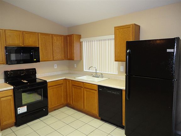 4th image of 11321 E Camino St