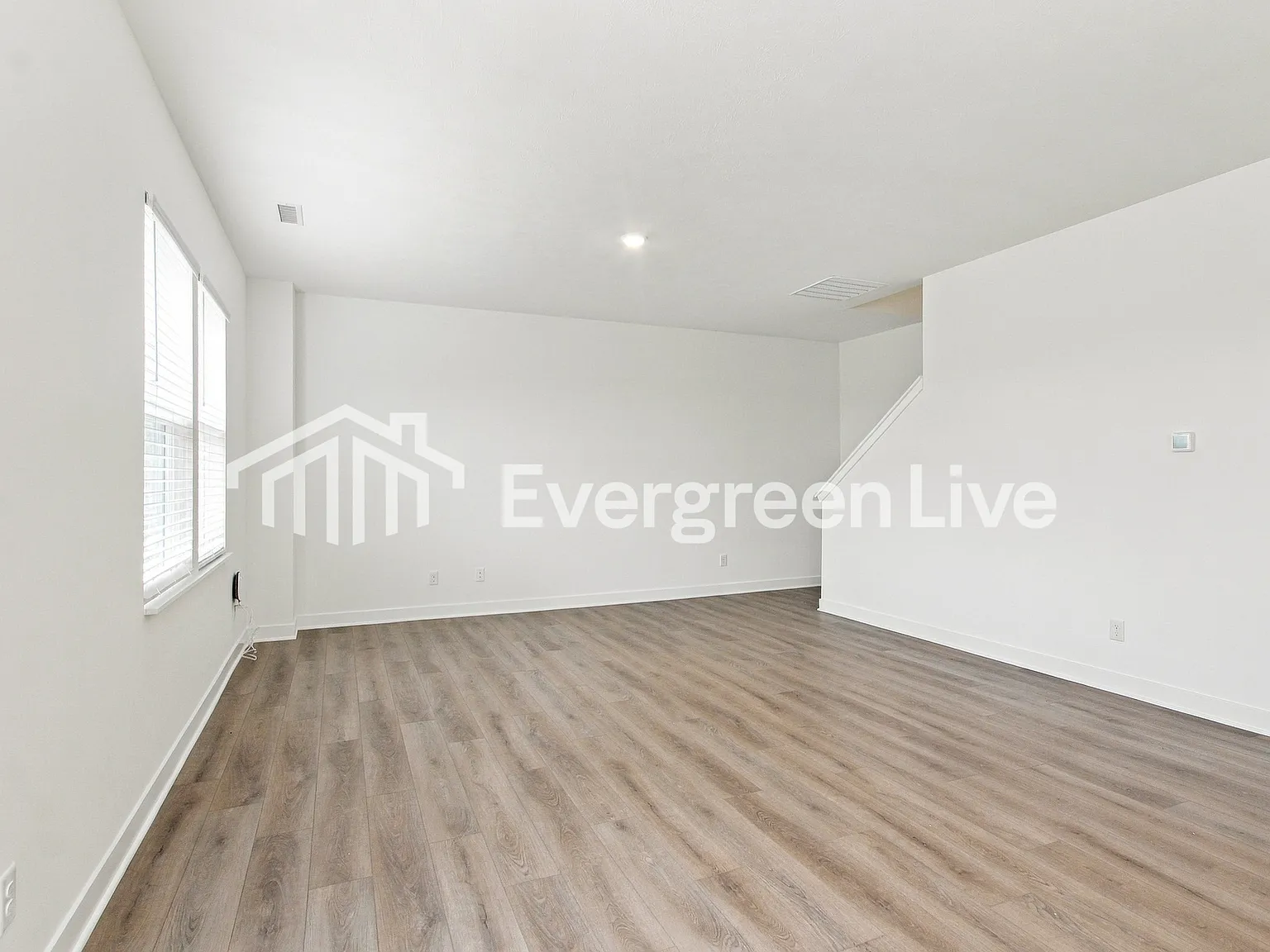 5 bed, 3.0 bath, 2247 sqft, $2,110 — Photo 4