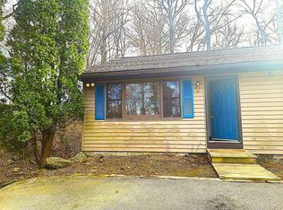 1022 Violet Ave #A, Hyde Park, NY 12538